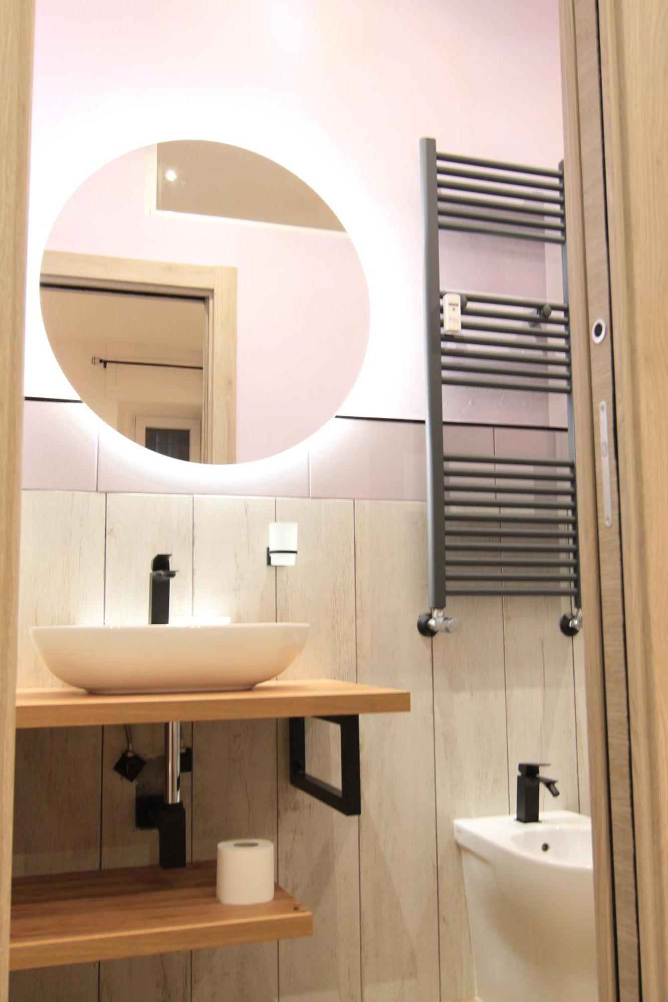Helle Hus Guest House - 200M From Piazza Bologna Metro And 10 Minutes From The Colosseum Exteriér fotografie