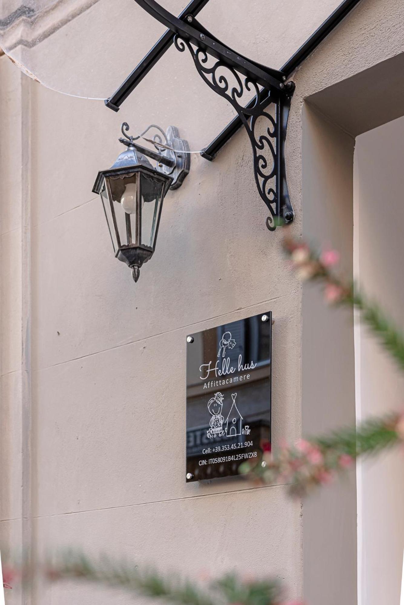 Helle Hus Guest House - 200M From Piazza Bologna Metro And 10 Minutes From The Colosseum Exteriér fotografie