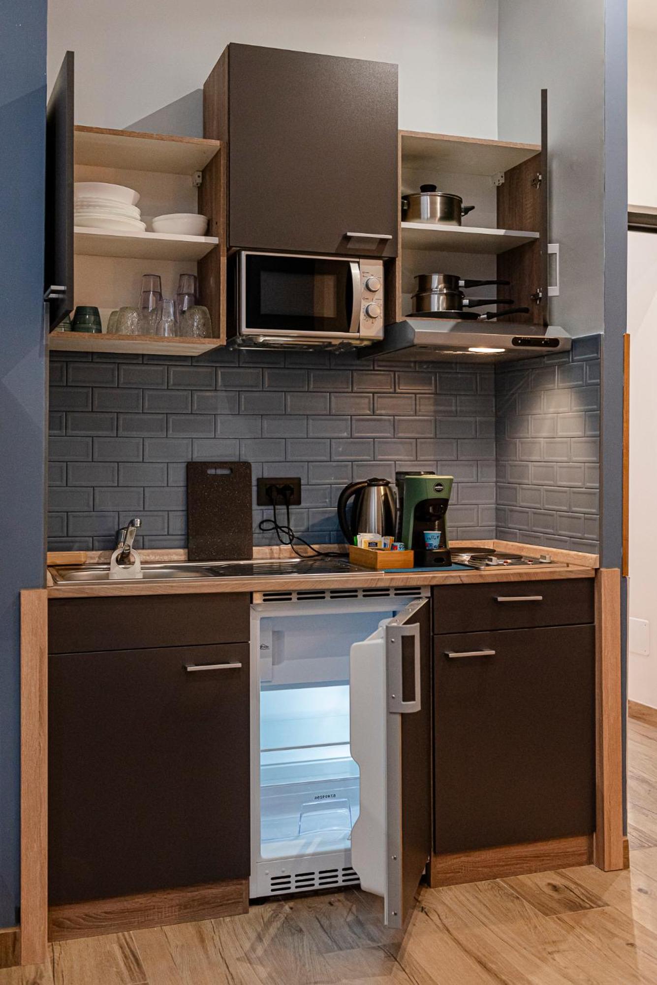 Helle Hus Guest House - 200M From Piazza Bologna Metro And 10 Minutes From The Colosseum Exteriér fotografie
